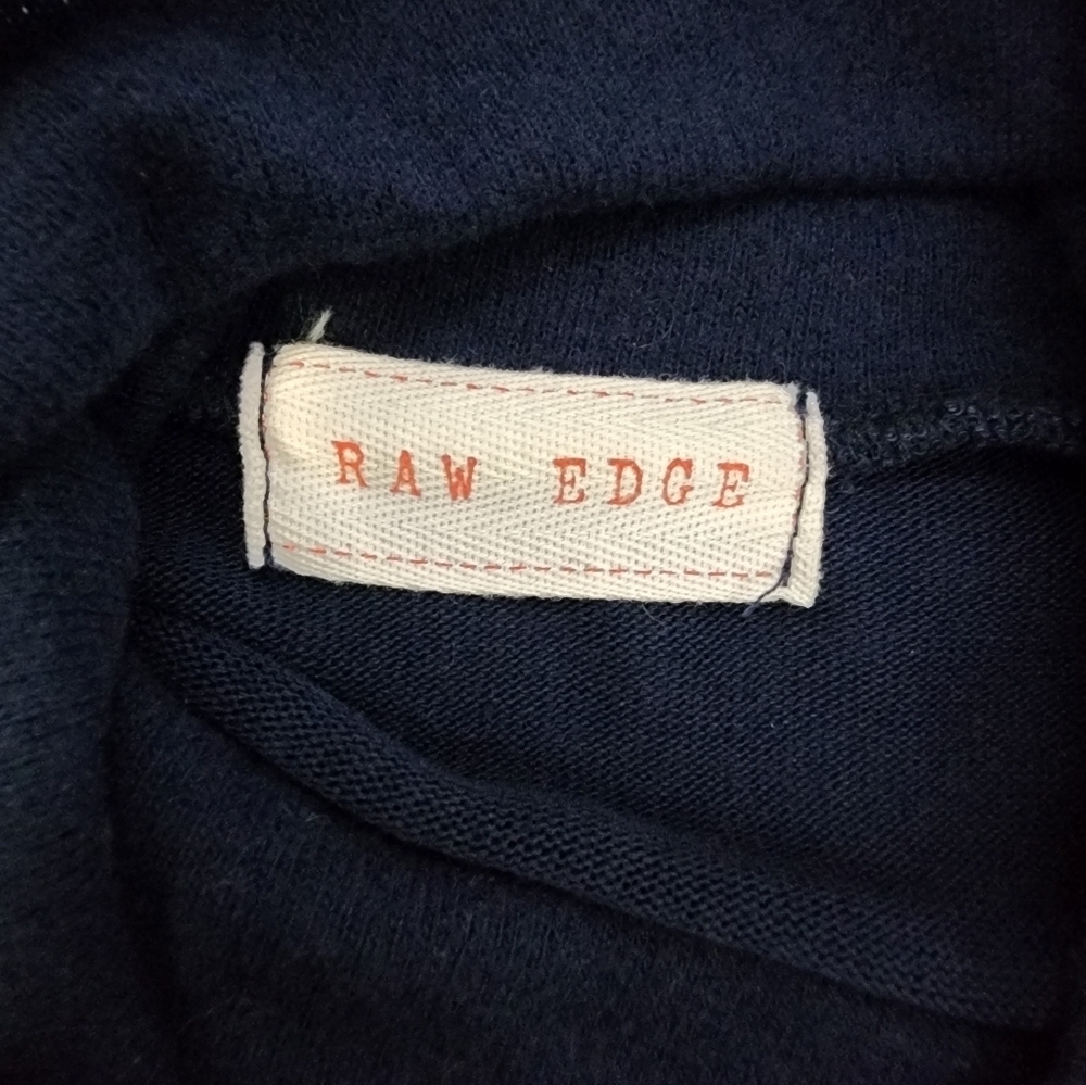 NWOT Raw Edge Navy Blue Fleece Blend Turtle Neck Long Sleeve Top - Picture 3 of 4